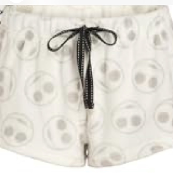 Nightmare Before Christmas Women’s Plush Velour Lounge Shorts Size XL NEW - Picture 5 of 5